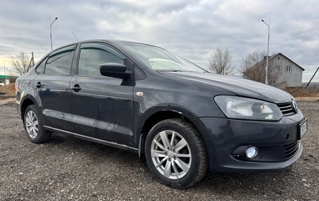 Volkswagen Polo VI (EU Market), 2012 год, 550 000 рублей, 2 фотография