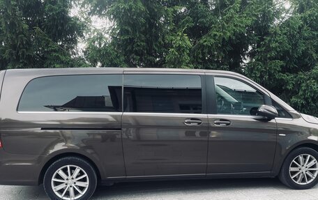 Mercedes-Benz V-Класс, 2017 год, 4 950 000 рублей, 1 фотография