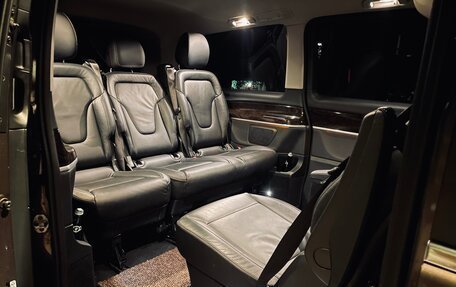 Mercedes-Benz V-Класс, 2017 год, 4 950 000 рублей, 7 фотография