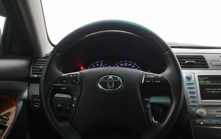 Toyota Camry, 2011 год, 980 000 рублей, 16 фотография