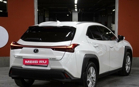 Lexus UX I, 2021 год, 3 398 000 рублей, 5 фотография