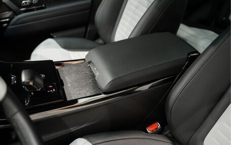 Land Rover Range Rover Sport, 2025 год, 30 000 000 рублей, 29 фотография