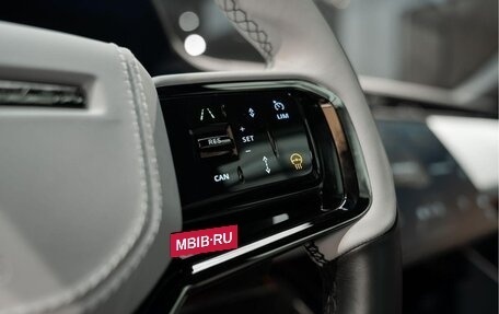 Land Rover Range Rover Sport, 2025 год, 30 000 000 рублей, 30 фотография