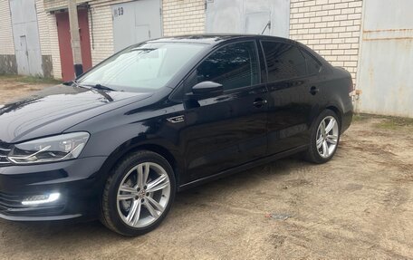 Volkswagen Polo VI (EU Market), 2018 год, 1 560 000 рублей, 2 фотография