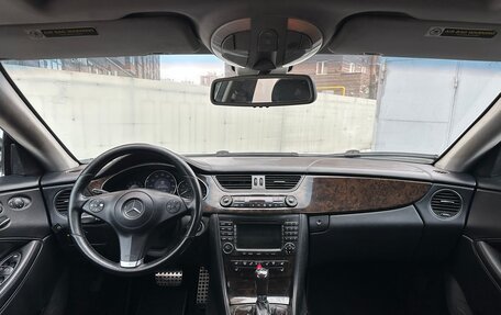 Mercedes-Benz CLS, 2005 год, 999 999 рублей, 10 фотография