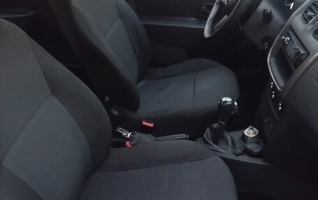 Renault Logan II, 2020 год, 815 000 рублей, 14 фотография