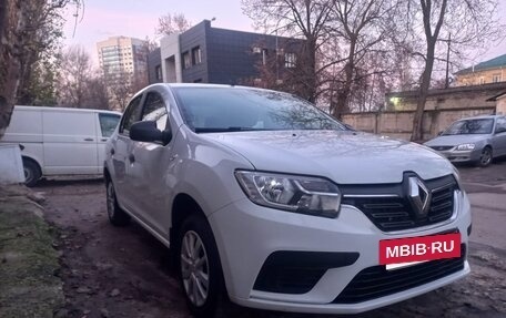 Renault Logan II, 2020 год, 815 000 рублей, 9 фотография