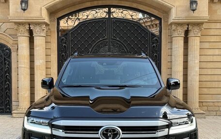 Toyota Land Cruiser, 2024 год, 12 800 000 рублей, 2 фотография