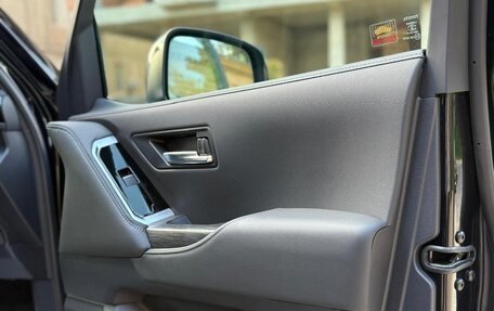 Toyota Land Cruiser, 2024 год, 12 800 000 рублей, 22 фотография