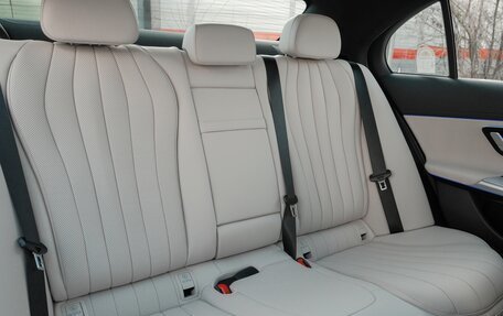 Mercedes-Benz E-Класс, 2025 год, 9 900 000 рублей, 28 фотография