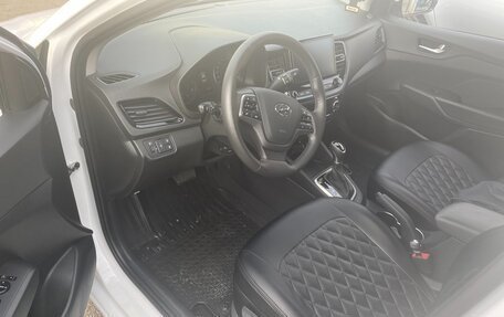Hyundai Solaris II рестайлинг, 2022 год, 2 050 000 рублей, 8 фотография