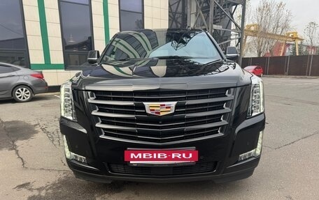 Cadillac Escalade IV, 2019 год, 7 000 000 рублей, 2 фотография