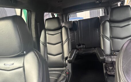 Cadillac Escalade IV, 2019 год, 7 000 000 рублей, 17 фотография