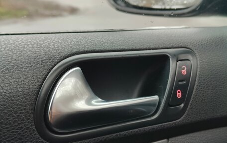 Volkswagen Jetta VI, 2009 год, 420 000 рублей, 22 фотография