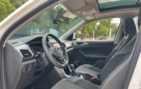 Volkswagen T-Cross I, 2022 год, 1 357 000 рублей, 8 фотография