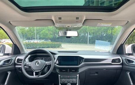 Volkswagen T-Cross I, 2022 год, 1 357 000 рублей, 9 фотография