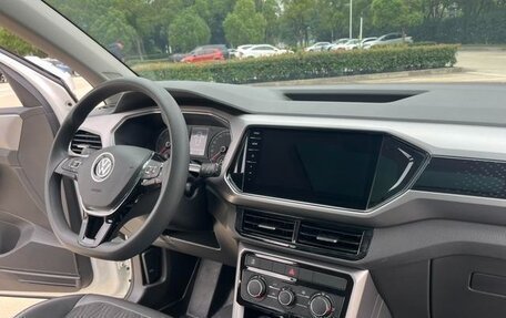 Volkswagen T-Cross I, 2022 год, 1 357 000 рублей, 12 фотография