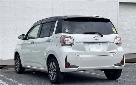 Toyota Passo III, 2022 год, 606 000 рублей, 3 фотография
