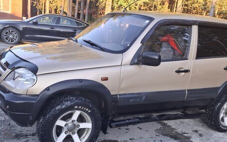 Chevrolet Niva I рестайлинг, 2004 год, 270 000 рублей, 6 фотография