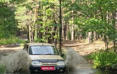 Chevrolet Niva I рестайлинг, 2004 год, 270 000 рублей, 9 фотография