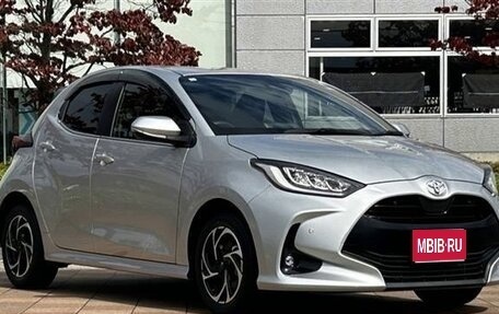 Toyota Yaris, 2022 год, 1 167 000 рублей, 1 фотография