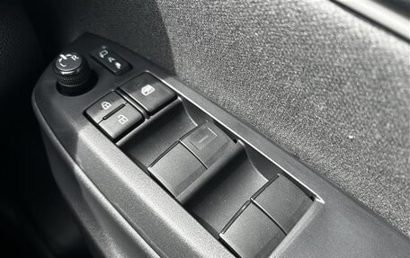 Toyota Yaris, 2022 год, 1 167 000 рублей, 16 фотография