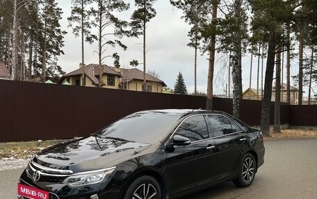 Toyota Camry, 2017 год, 2 200 000 рублей, 3 фотография