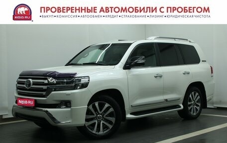 Toyota Land Cruiser 200, 2017 год, 7 735 000 рублей, 1 фотография