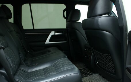 Toyota Land Cruiser 200, 2017 год, 7 735 000 рублей, 5 фотография