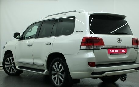 Toyota Land Cruiser 200, 2017 год, 7 735 000 рублей, 12 фотография