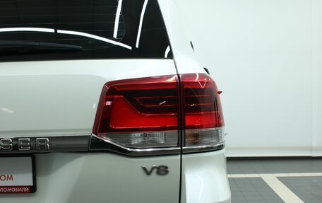 Toyota Land Cruiser 200, 2017 год, 7 735 000 рублей, 19 фотография