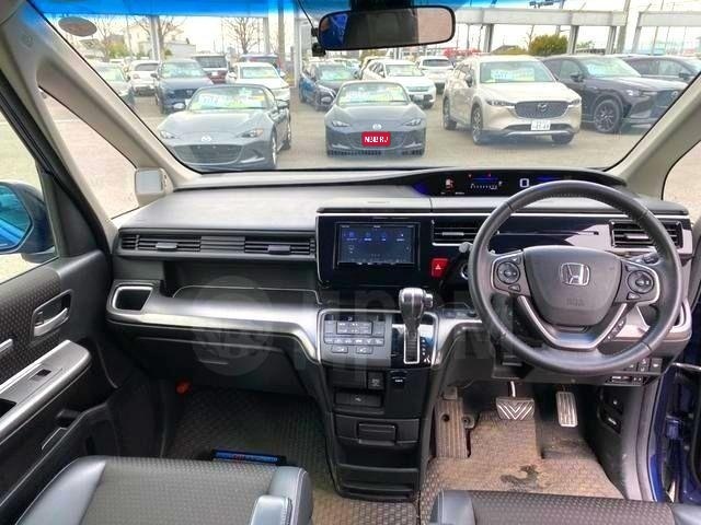 Honda Stepwgn V рестайлинг, 2020 год, 1 600 000 рублей, 10 фотография