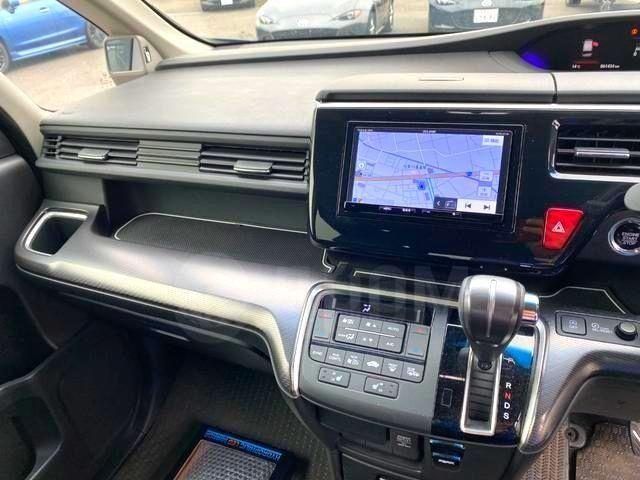 Honda Stepwgn V рестайлинг, 2020 год, 1 600 000 рублей, 13 фотография