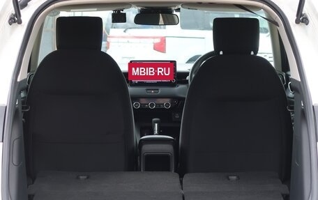 Honda Vezel, 2022 год, 1 550 000 рублей, 11 фотография