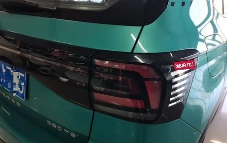 Volkswagen T-Cross I, 2023 год, 2 554 000 рублей, 6 фотография