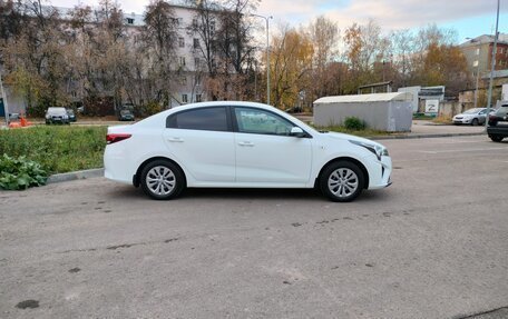 KIA Rio IV, 2021 год, 1 800 000 рублей, 4 фотография