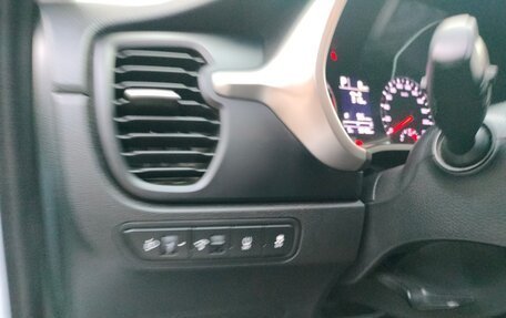 KIA Rio IV, 2021 год, 1 800 000 рублей, 11 фотография