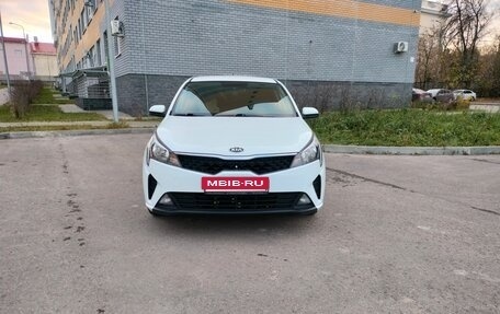 KIA Rio IV, 2021 год, 1 800 000 рублей, 7 фотография