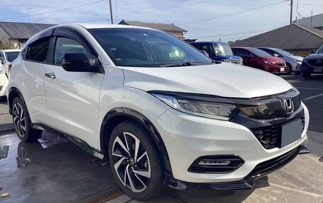 Honda Vezel, 2021 год, 1 275 000 рублей, 3 фотография