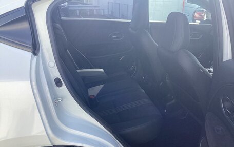 Honda Vezel, 2021 год, 1 275 000 рублей, 10 фотография