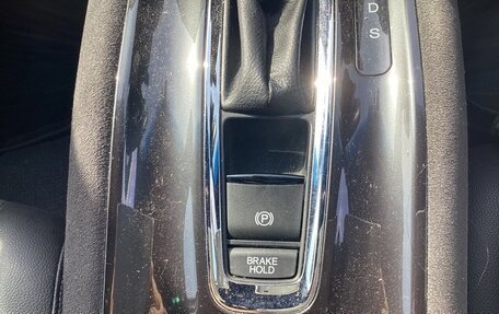 Honda Vezel, 2021 год, 1 275 000 рублей, 21 фотография