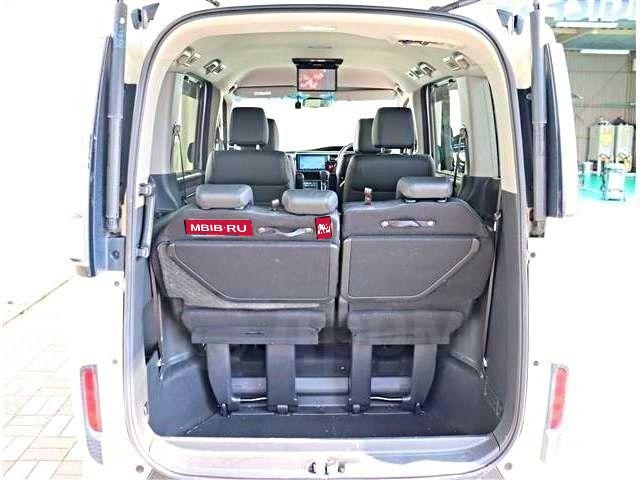 Honda Stepwgn V рестайлинг, 2021 год, 1 450 000 рублей, 5 фотография