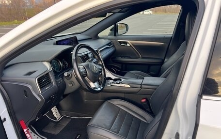 Lexus RX IV рестайлинг, 2016 год, 4 500 000 рублей, 5 фотография