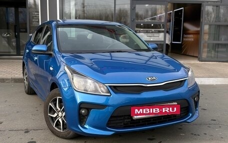 KIA Rio IV, 2017 год, 1 076 000 рублей, 3 фотография