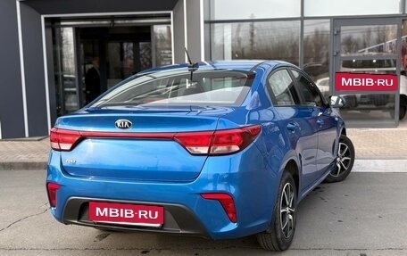 KIA Rio IV, 2017 год, 1 076 000 рублей, 5 фотография