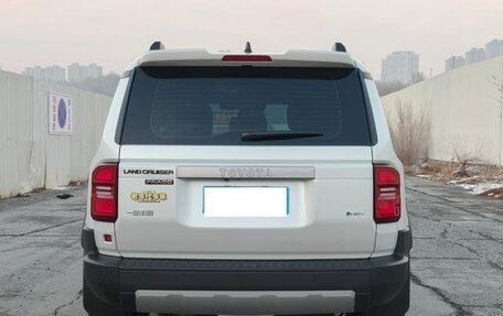 Toyota Land Cruiser Prado, 2025 год, 10 370 000 рублей, 6 фотография