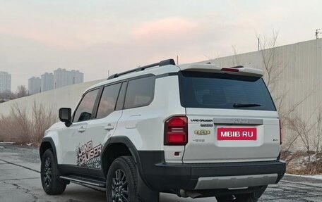 Toyota Land Cruiser Prado, 2025 год, 10 370 000 рублей, 4 фотография