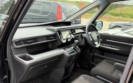 Honda Stepwgn IV, 2020 год, 1 785 000 рублей, 5 фотография