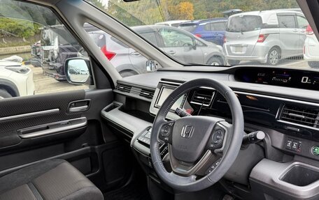 Honda Stepwgn IV, 2020 год, 1 785 000 рублей, 6 фотография