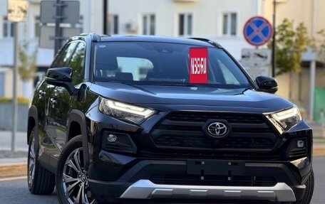 Toyota RAV4, 2025 год, 4 150 000 рублей, 14 фотография